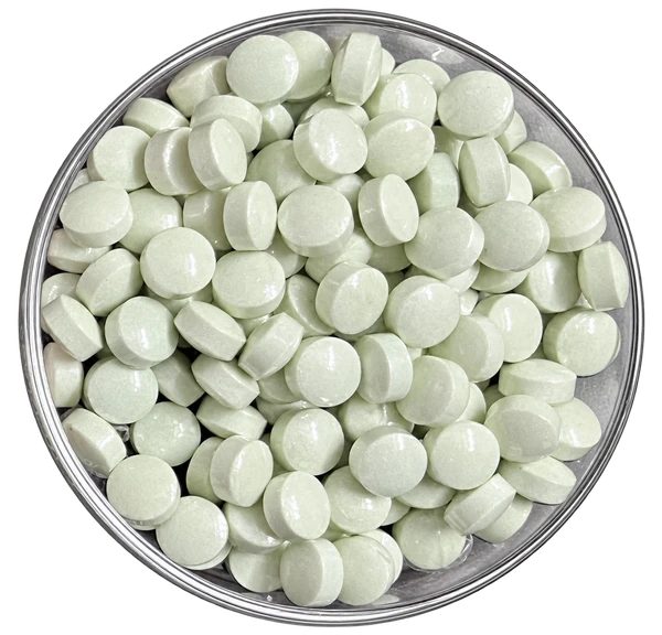 13-0-24 Cal-K-Mag Fruiting Booster tablets in a clear round dish